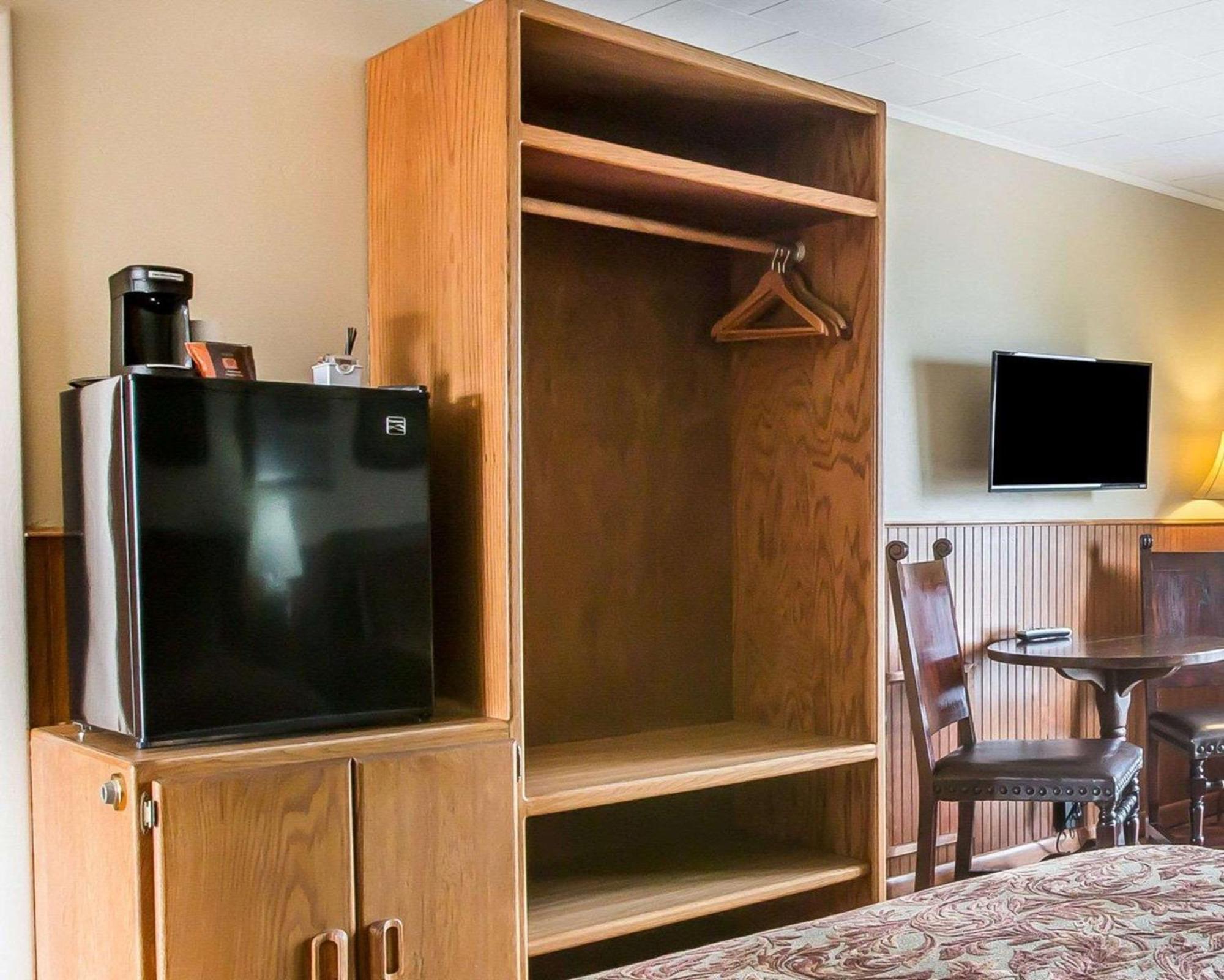 Yellowstone Valley Lodge, Ascend Hotel Collection Pray Bagian luar foto