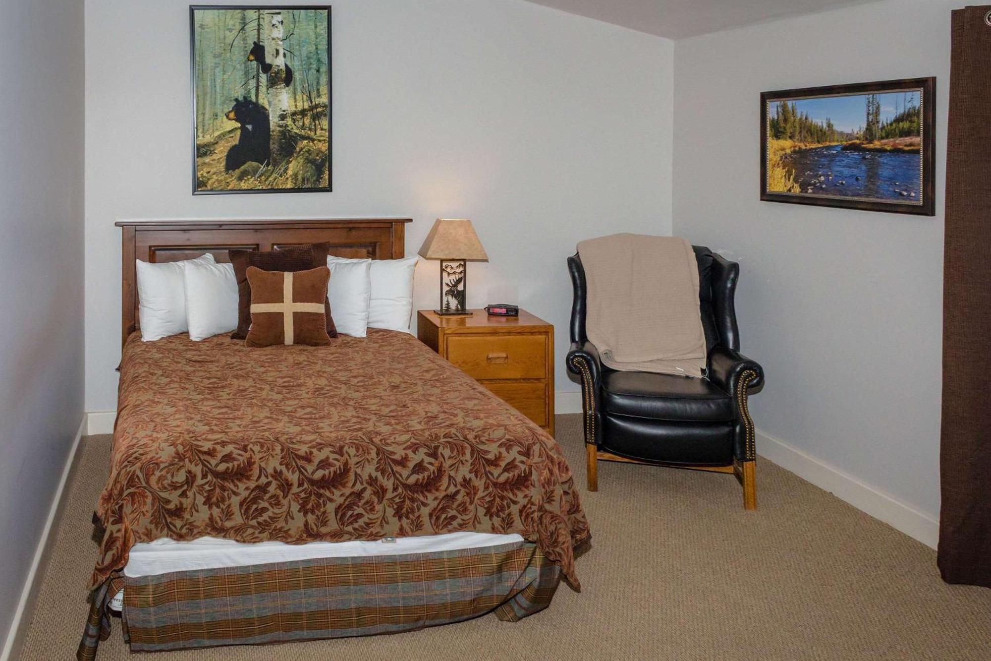 Yellowstone Valley Lodge, Ascend Hotel Collection Pray Bagian luar foto