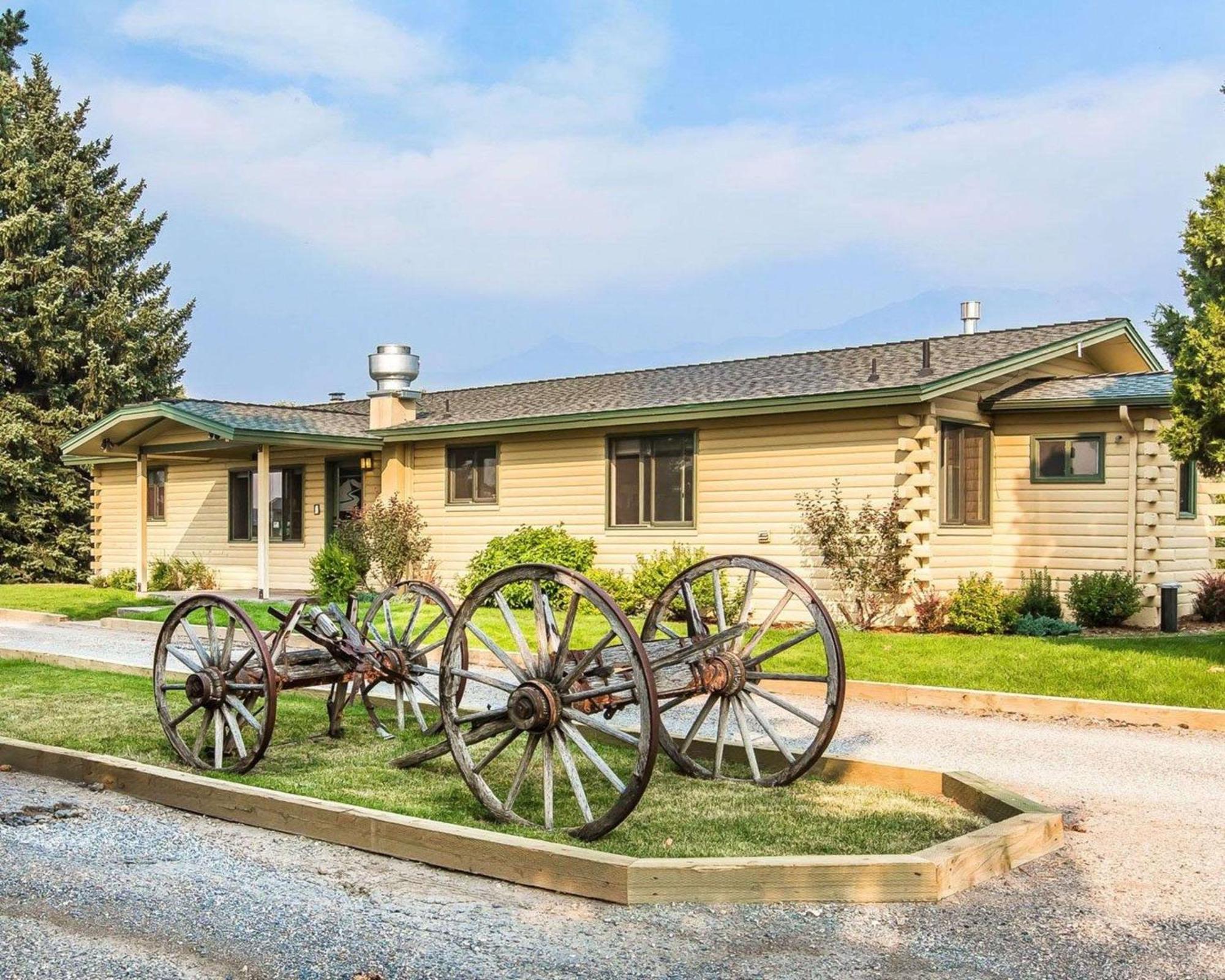 Yellowstone Valley Lodge, Ascend Hotel Collection Pray Bagian luar foto