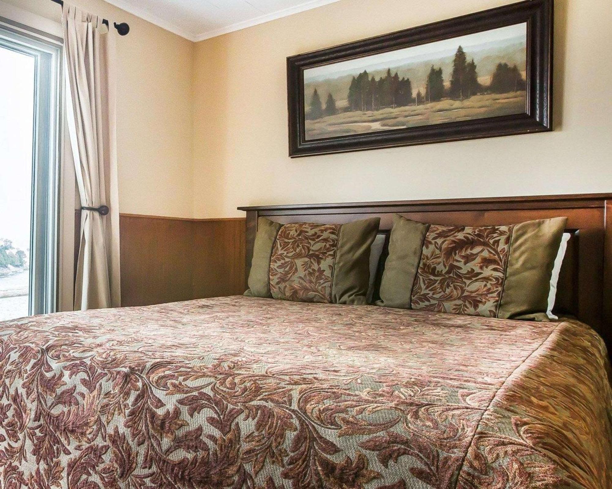 Yellowstone Valley Lodge, Ascend Hotel Collection Pray Bagian luar foto