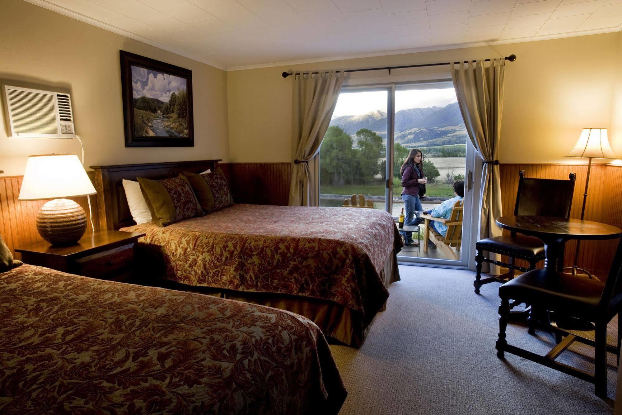Yellowstone Valley Lodge, Ascend Hotel Collection Pray Bagian luar foto