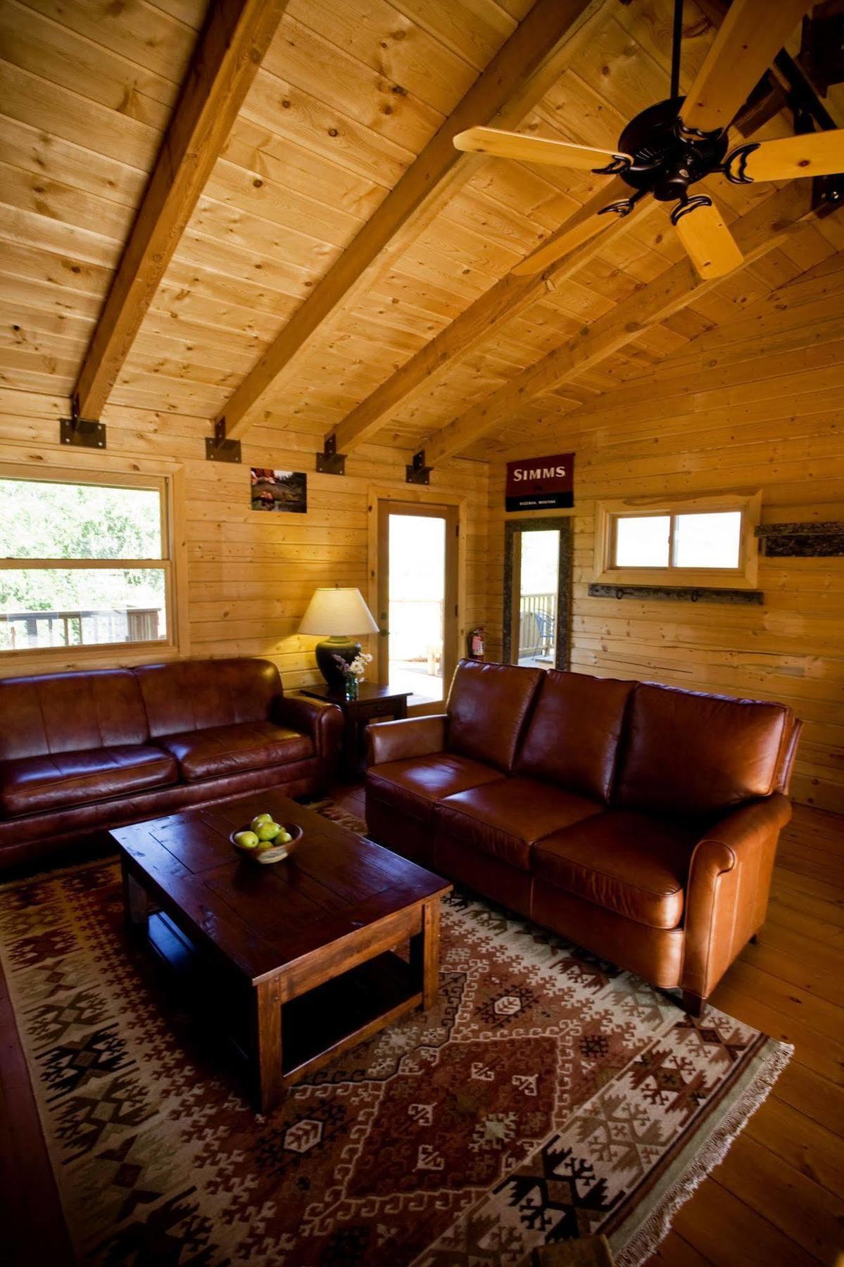 Yellowstone Valley Lodge, Ascend Hotel Collection Pray Bagian luar foto